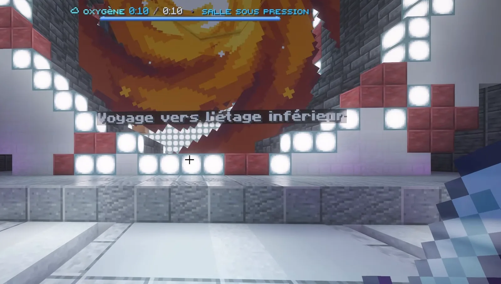 Le portail du spawn, avec l'inscription « Voyage vers l'étage inférieur »